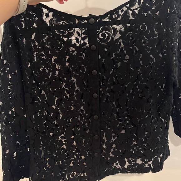❤️2 for $20❤️ vintage button up lace shirt/blouse - Picture 3 of 3